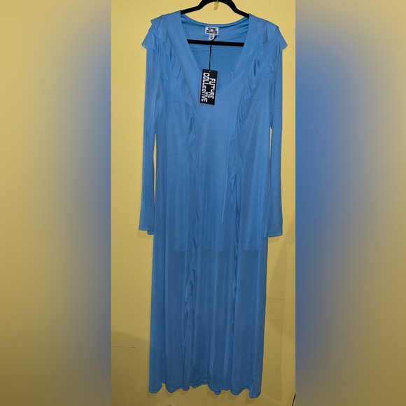 Elegant Blue Ruffle Maxi Dress - Picture 2 of 4